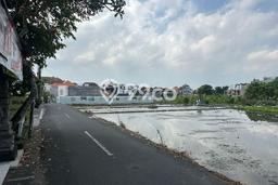 Vila Terawat Kawasan Canggu, Dimensi 150m², Kawasan Asri dan aman Vila Terawat Kawasan Canggu, Dimensi 150m², Kawasan Asri dan aman