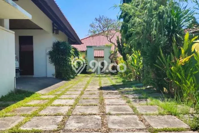 FOR SALE! Vila Kawasan , Area 1500m2m², Akses ke Pusat Kota FOR SALE! Vila Kawasan , Area 1500m2m², Akses ke Pusat Kota