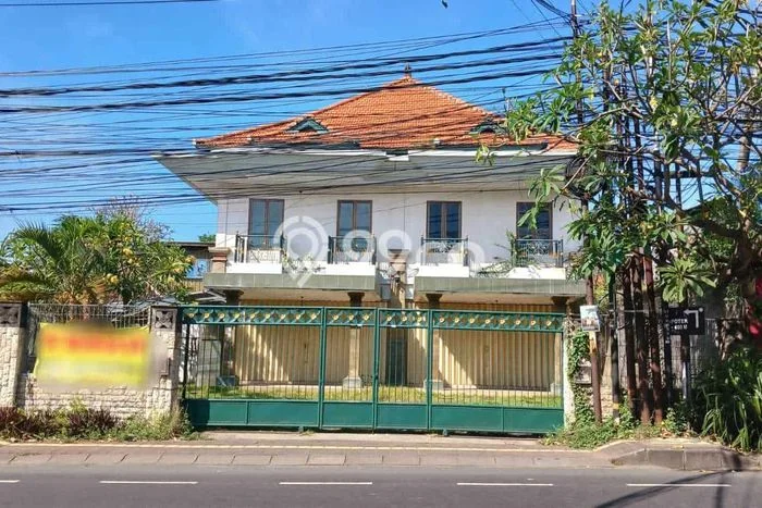 Disewakan Ruko komersial di Denpasar Selatan luas bangunan 360m2 Disewakan Ruko komersial di Denpasar Selatan luas bangunan 360m2
