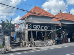 Disewakan Ruko di Kawasan Ramai Canggu Luas 30m2 Disewakan Ruko di Kawasan Ramai Canggu Luas 30m2