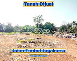 Jarang Ada! Tanah di Jagakarsa Punya Luas 4470m2 SHM Jarang Ada! Tanah di Jagakarsa Punya Luas 4470m2 SHM
