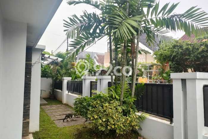 Dijual Rumah Luas Elegan Dengan View Eksklusif di Srondol, Semarang Dijual Rumah Luas Elegan Dengan View Eksklusif di Srondol, Semarang