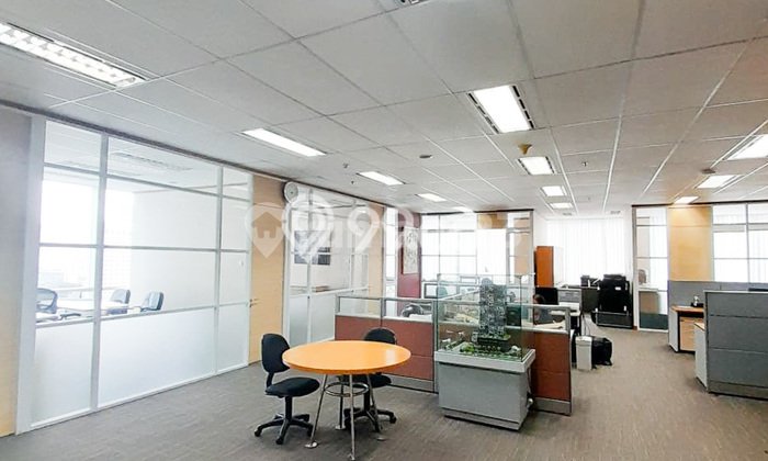 Kantor untuk Disewa di Pusat Jakarta Selatan Luas Bangunan 584m2 Kantor untuk Disewa di Pusat Jakarta Selatan Luas Bangunan 584m2