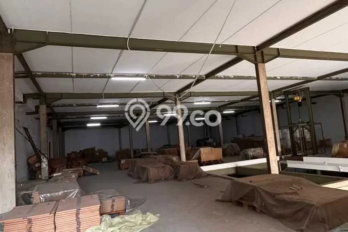 Disewakan Gudang komersial di Kembangan luas bangunan 1400m2 Disewakan Gudang komersial di Kembangan luas bangunan 1400m2