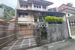 Rumah Modern 6 KT di Tubagus Ismail Bandung Semi Furnished Rumah Modern 6 KT di Tubagus Ismail Bandung Semi Furnished