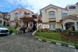 Ready to Use! Premium House LT 349m2 Desain Elegan di Tubagus Ismail Ready to Use! Premium House LT 349m2 Desain Elegan di Tubagus Ismail