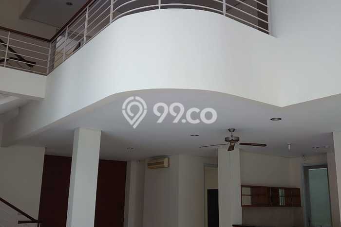 Hunian Modern dengan LT 589m2 & LB 460m2 Dikontrakkan di Pondok Indah Hunian Modern dengan LT 589m2 & LB 460m2 Dikontrakkan di Pondok Indah