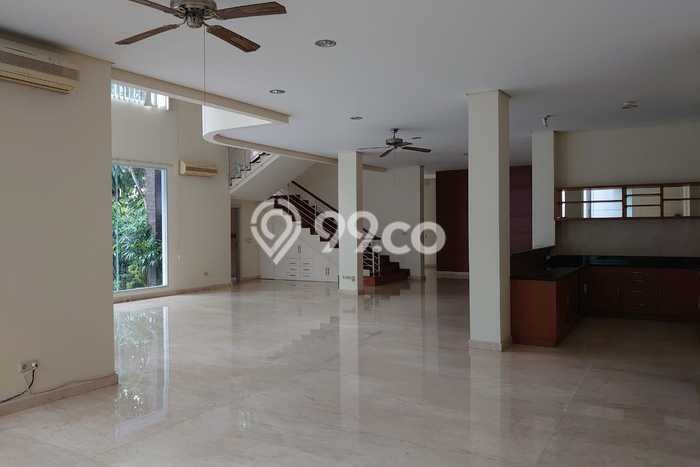 Hunian Modern dengan LT 589m2 & LB 460m2 Dikontrakkan di Pondok Indah Hunian Modern dengan LT 589m2 & LB 460m2 Dikontrakkan di Pondok Indah