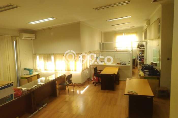 Disewakan Rumah Mewah LT 1029m2 / LB 760m2 di Kebayoran Baru, Jakarta Selatan Disewakan Rumah Mewah LT 1029m2 / LB 760m2 di Kebayoran Baru, Jakarta Selatan