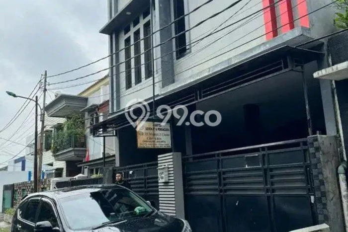 Dijual Rumah Premium dengan Fasilitas Sekitar Komplit di Duren Sawit, Jakarta Timur Dijual Rumah Premium dengan Fasilitas Sekitar Komplit di Duren Sawit, Jakarta Timur