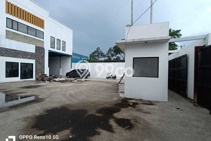 Disewakan Gudang di Kawasan Ramai Narogong Luas 1200m2 Disewakan Gudang di Kawasan Ramai Narogong Luas 1200m2