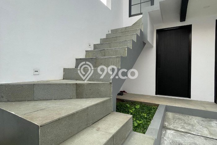 Rumah Modern Cantik 3 Kamar Siap Huni di Jatinegara Rumah Modern Cantik 3 Kamar Siap Huni di Jatinegara