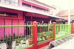Jual Rumah Strategis Bagus Punya 6 KT di Antapani Bandung SHM Jual Rumah Strategis Bagus Punya 6 KT di Antapani Bandung SHM