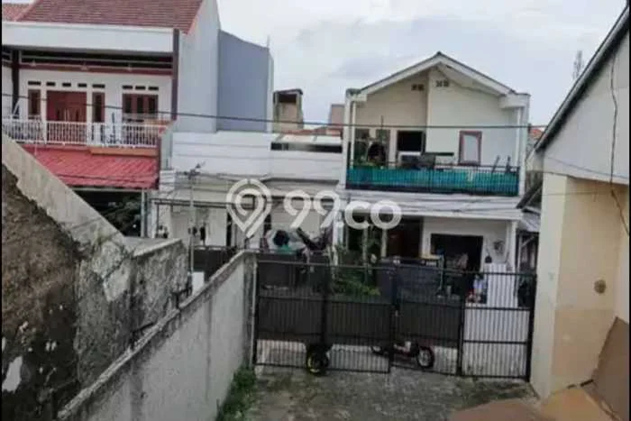Gudang Disewa di Tangerang dengan LB 300m2 Area Komersial Ramai Gudang Disewa di Tangerang dengan LB 300m2 Area Komersial Ramai