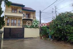 Jual Rumah Favorit Siap Huni LB 220m2 di Duren Sawit, Jakarta Timur Jual Rumah Favorit Siap Huni LB 220m2 di Duren Sawit, Jakarta Timur