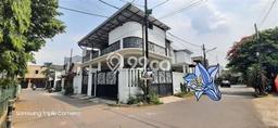 Ready to Use! Premium House LT 191m2 Desain Modern di Buaran Ready to Use! Premium House LT 191m2 Desain Modern di Buaran