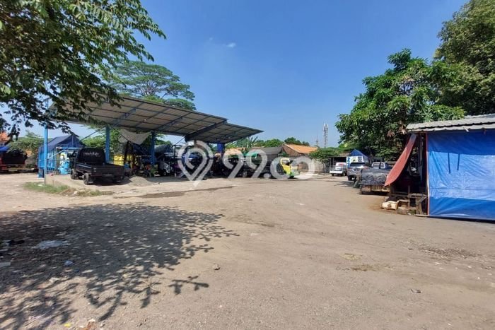 LOKASI STRATEGIS! Tanah di Kramat Jati, Luas 4m2m², Pinggir Jalan Raya LOKASI STRATEGIS! Tanah di Kramat Jati, Luas 4m2m², Pinggir Jalan Raya