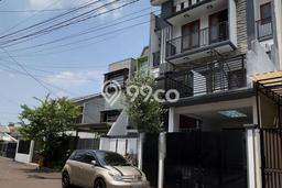 Dijual Rumah Premium dengan Fasilitas Sekitar Komplit di Palmerah, Jakarta Barat Dijual Rumah Premium dengan Fasilitas Sekitar Komplit di Palmerah, Jakarta Barat