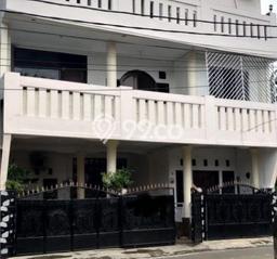 Rumah Luxury Modern Tanpa Renovasi di Jati Asih Bekasi Rumah Luxury Modern Tanpa Renovasi di Jati Asih Bekasi