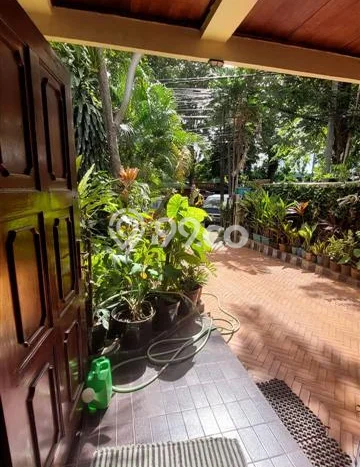 Rumah Mewah LB 230m2 Siap Pakai Desain Elegan di Pejompongan, Jakarta Pusat Rumah Mewah LB 230m2 Siap Pakai Desain Elegan di Pejompongan, Jakarta Pusat