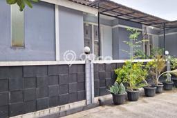 For Sale! Luxury House LT 246m2 Desain Modern di Galaxy For Sale! Luxury House LT 246m2 Desain Modern di Galaxy