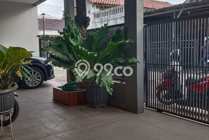 For Sale! Premium House LT 180m2 Desain Elegan di Pekayon For Sale! Premium House LT 180m2 Desain Elegan di Pekayon