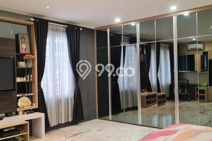 Rumah Elit LB 700m2 Siap Huni Desain Elegan di Pantai Indah Kapuk, Jakarta Utara Rumah Elit LB 700m2 Siap Huni Desain Elegan di Pantai Indah Kapuk, Jakarta Utara
