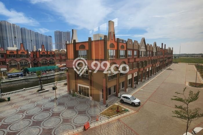 Ruko Dijual di Jakarta Utara LT 67m2 & LB 210m2 Lokasi Terbaik! Ruko Dijual di Jakarta Utara LT 67m2 & LB 210m2 Lokasi Terbaik!