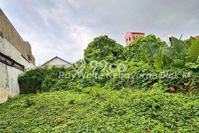 Lahan Dijual Lokasi Strategis di Jakarta Selatan dengan Luas 434m2 Lahan Dijual Lokasi Strategis di Jakarta Selatan dengan Luas 434m2