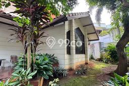 Rumah Luxury Modern Tanpa Renovasi di Pondok Indah Jakarta Selatan Rumah Luxury Modern Tanpa Renovasi di Pondok Indah Jakarta Selatan