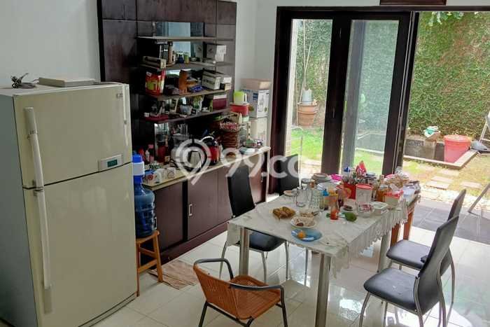 For Sale! Luxury House LT 245m2 Desain Elegan di Sektor 5 - Bintaro For Sale! Luxury House LT 245m2 Desain Elegan di Sektor 5 - Bintaro