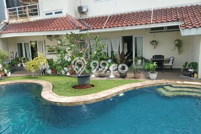 Hunian Eksklusif Siap Huni LT 434m2 di Serpong, Tangerang Selatan Hunian Eksklusif Siap Huni LT 434m2 di Serpong, Tangerang Selatan