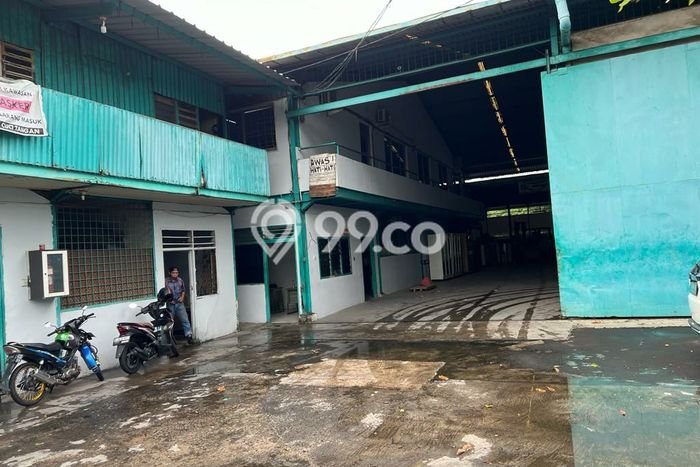 Area Ramai! Gudang Dijual di Cengkareng untuk Bisnis Luas Bangunan 3000m2 Area Ramai! Gudang Dijual di Cengkareng untuk Bisnis Luas Bangunan 3000m2