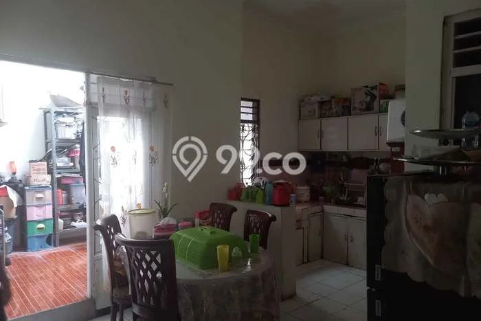 Dijual Rumah Eksklusif 4 KT di Gununganyar, Surabaya Dijual Rumah Eksklusif 4 KT di Gununganyar, Surabaya