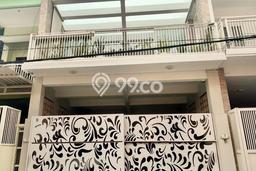 Dijual Rumah 5 Kamar Lokasi Ideal Bagus dan Strategis di Mulyorejo Dijual Rumah 5 Kamar Lokasi Ideal Bagus dan Strategis di Mulyorejo