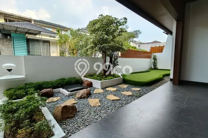 Disewakan! Rumah 4 Kamar Tidur &
2 Kamar Mandi di Candi Golf, Semarang Disewakan! Rumah 4 Kamar Tidur &
2 Kamar Mandi di Candi Golf, Semarang