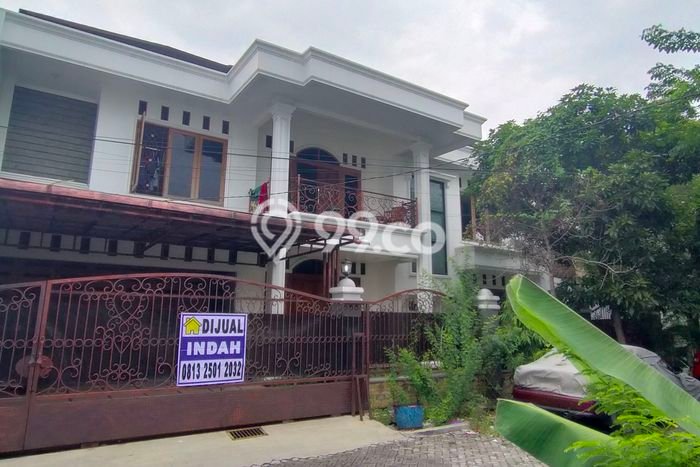 Rumah Luxury Modern Tanpa Renovasi di Tlogosari Semarang Rumah Luxury Modern Tanpa Renovasi di Tlogosari Semarang
