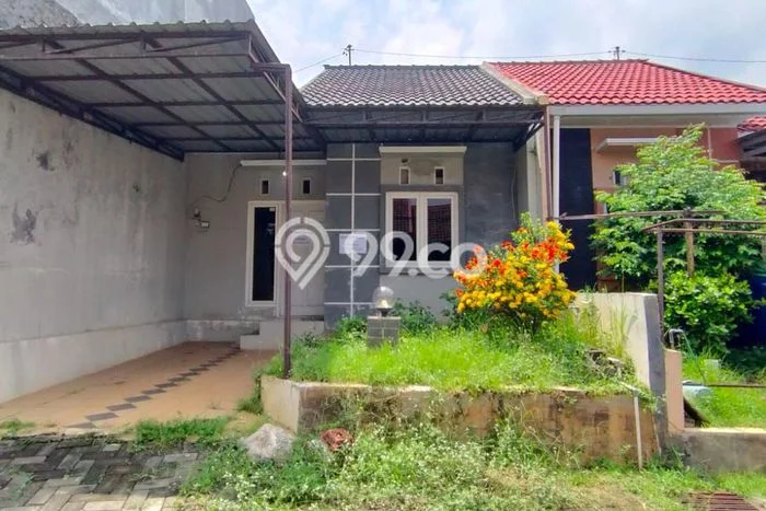 Rumah area Tembalang, Akses ke Stasiun, 1 KM, Luas 80m² Bangunan 80m² Rumah area Tembalang, Akses ke Stasiun, 1 KM, Luas 80m² Bangunan 80m²