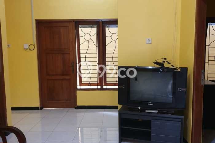 Disewakan Segera Rumah Kondisi Bagus di Area Tembalang, Semarang Disewakan Segera Rumah Kondisi Bagus di Area Tembalang, Semarang