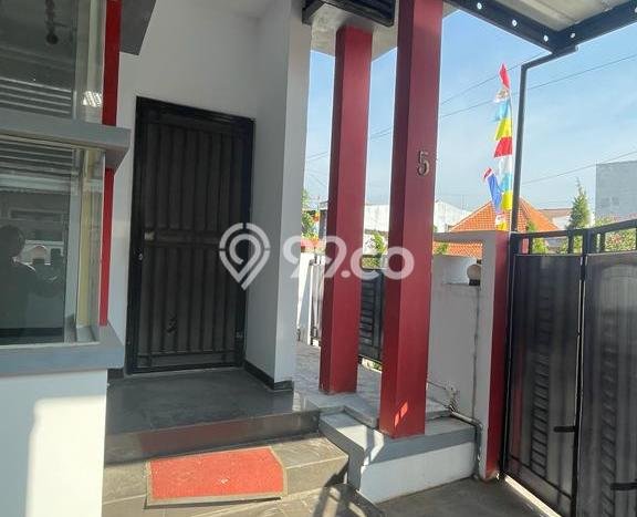 Lokasi strategis! Rumah siap pakai disewakan di Pedurungan LB 230m2 Lokasi strategis! Rumah siap pakai disewakan di Pedurungan LB 230m2