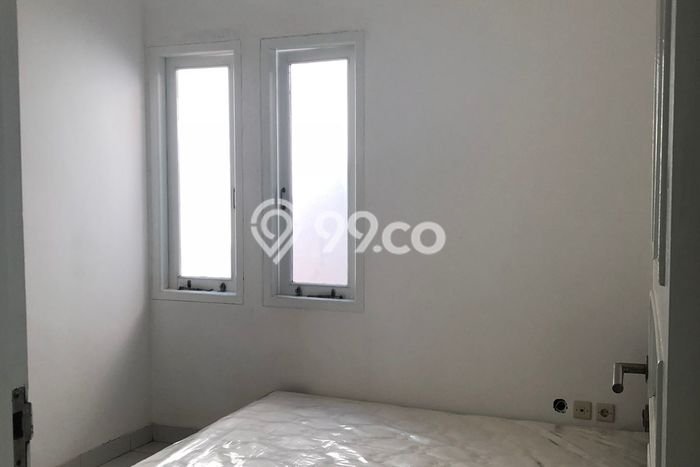 Rumah Luas Asri 5 KT Siap Pakai di Pleburan Semarang Rumah Luas Asri 5 KT Siap Pakai di Pleburan Semarang