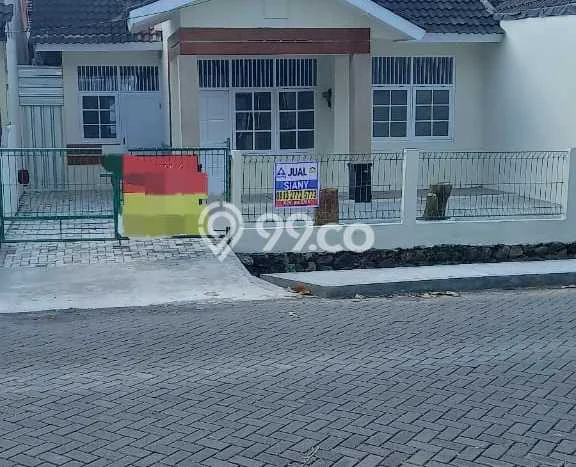 Rumah Strategis Modern Lb 100m2 di Mranggen, Demak Rumah Strategis Modern Lb 100m2 di Mranggen, Demak