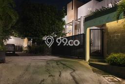 Rumah Mewah LB 250m2 Siap Huni Desain Elegan di Bukit Sari, Semarang Rumah Mewah LB 250m2 Siap Huni Desain Elegan di Bukit Sari, Semarang