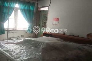 Rumah Modern 4 Kamar LT 304m2 di Greenwood Rumah Modern 4 Kamar LT 304m2 di Greenwood