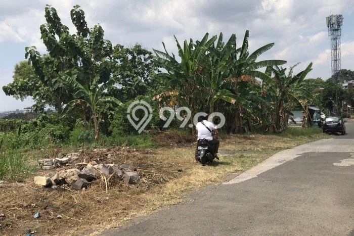 Tanah Dijual Lokasi Strategis di Semarang dengan Luas 419m2 Tanah Dijual Lokasi Strategis di Semarang dengan Luas 419m2