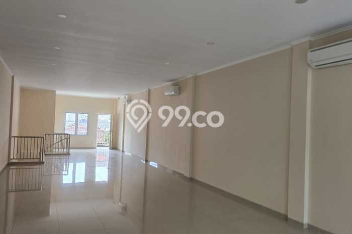 Disewakan Ruko di Kawasan Ramai Jatingaleh Luas 180m2 Disewakan Ruko di Kawasan Ramai Jatingaleh Luas 180m2