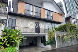 Rumah Luxury Modern Tanpa Renovasi di Kemang Jakarta Selatan Rumah Luxury Modern Tanpa Renovasi di Kemang Jakarta Selatan