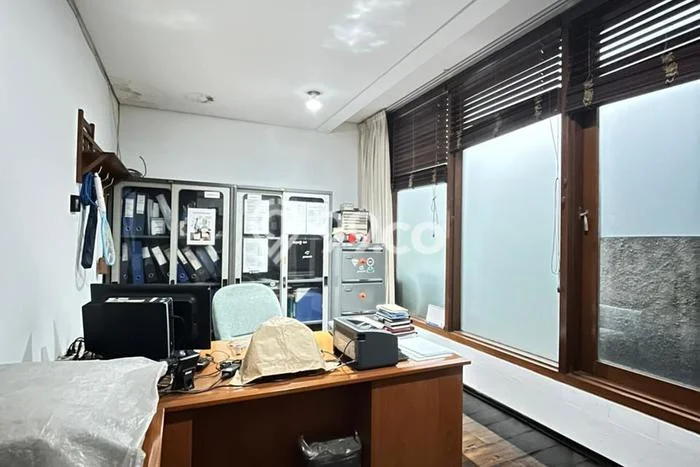 Ready to Use! Premium House LT 195m2 Desain Modern di Cipete Ready to Use! Premium House LT 195m2 Desain Modern di Cipete
