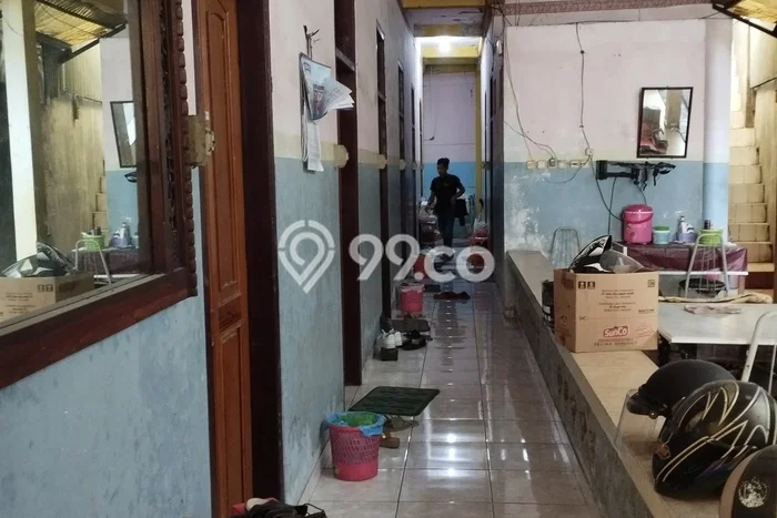 Rumah Luas Asri 23 KT Siap Pakai di Jomblang Semarang Rumah Luas Asri 23 KT Siap Pakai di Jomblang Semarang
