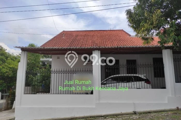 Dijual Cepat Rumah Favorit Siap Huni LB 200m2 di Tembalang, Semarang Dijual Cepat Rumah Favorit Siap Huni LB 200m2 di Tembalang, Semarang
